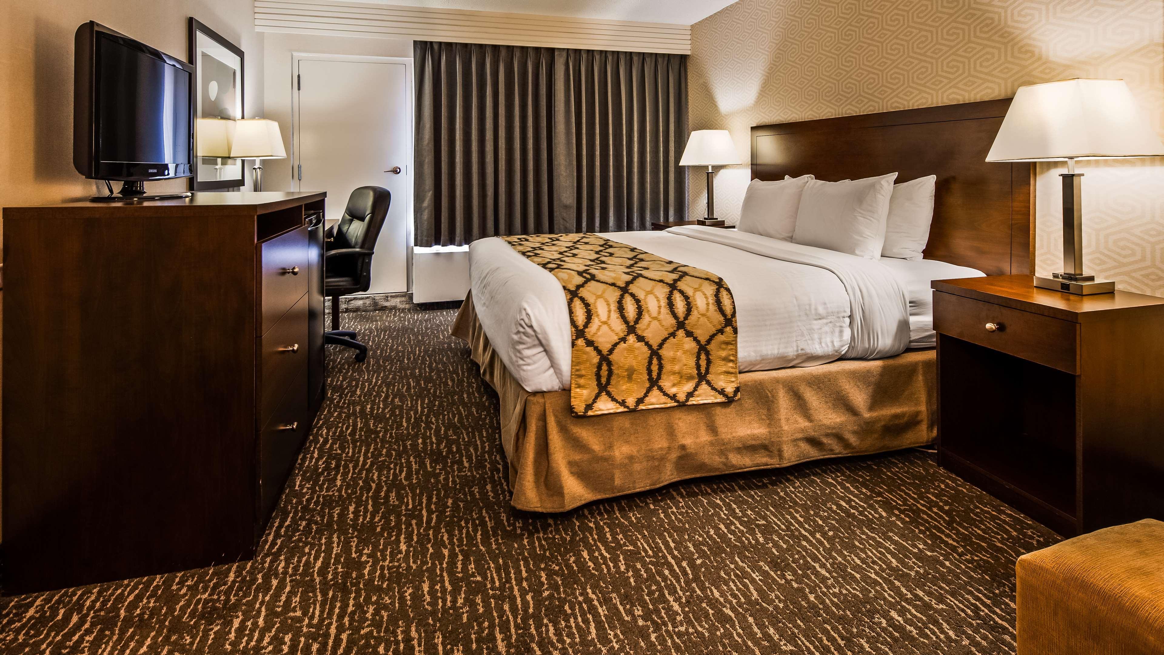 Best Western Cedar Park Inn Edmonton Bagian luar foto