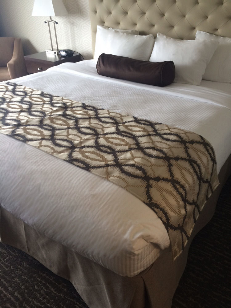 Best Western Cedar Park Inn Edmonton Bagian luar foto