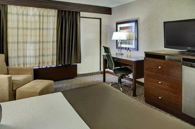 Best Western Cedar Park Inn Edmonton Bagian luar foto