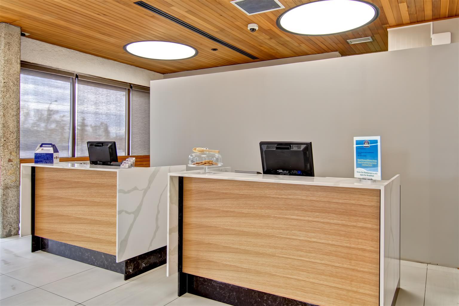 Best Western Cedar Park Inn Edmonton Bagian luar foto
