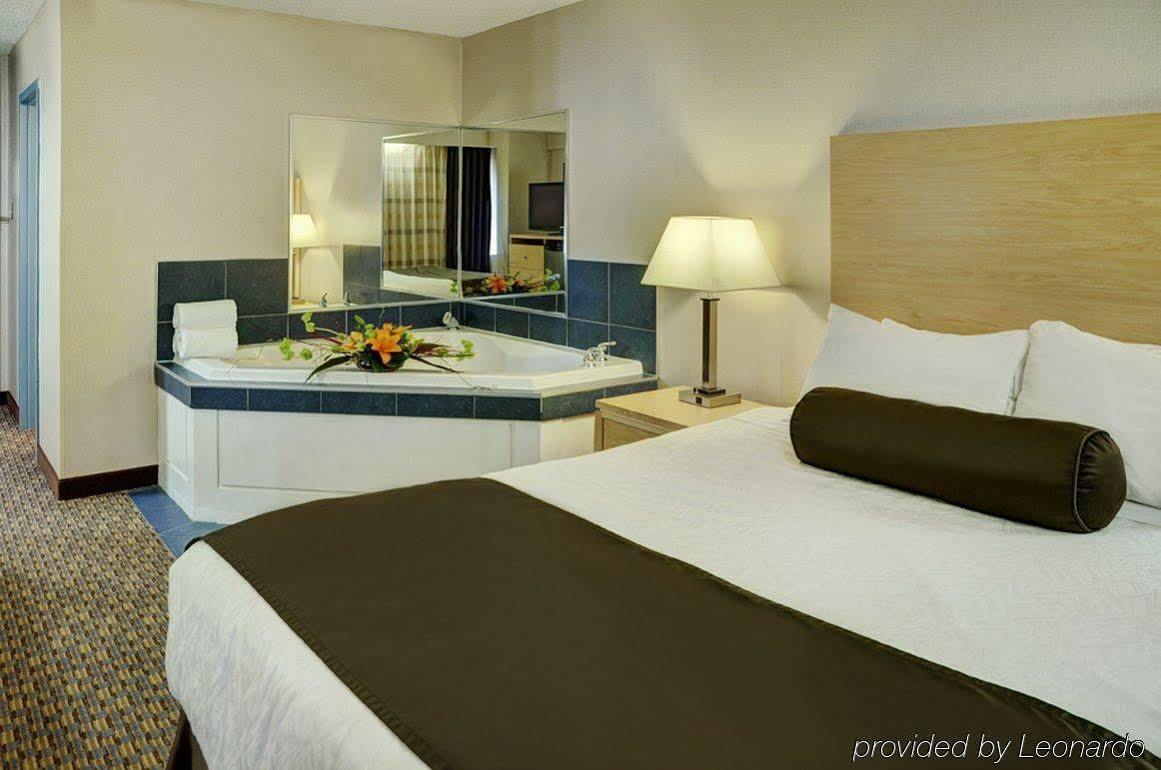 Best Western Cedar Park Inn Edmonton Bagian luar foto