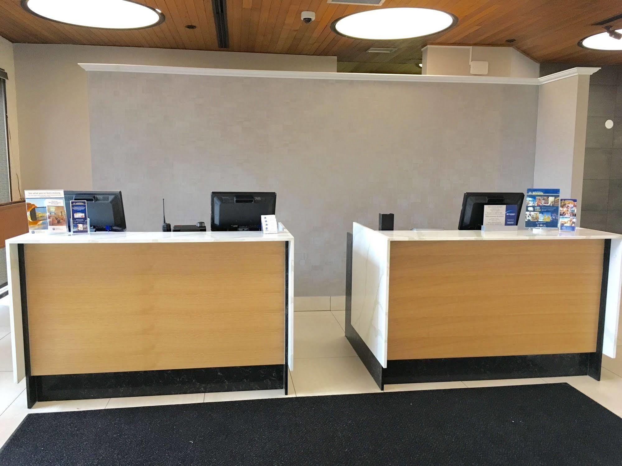 Best Western Cedar Park Inn Edmonton Bagian luar foto